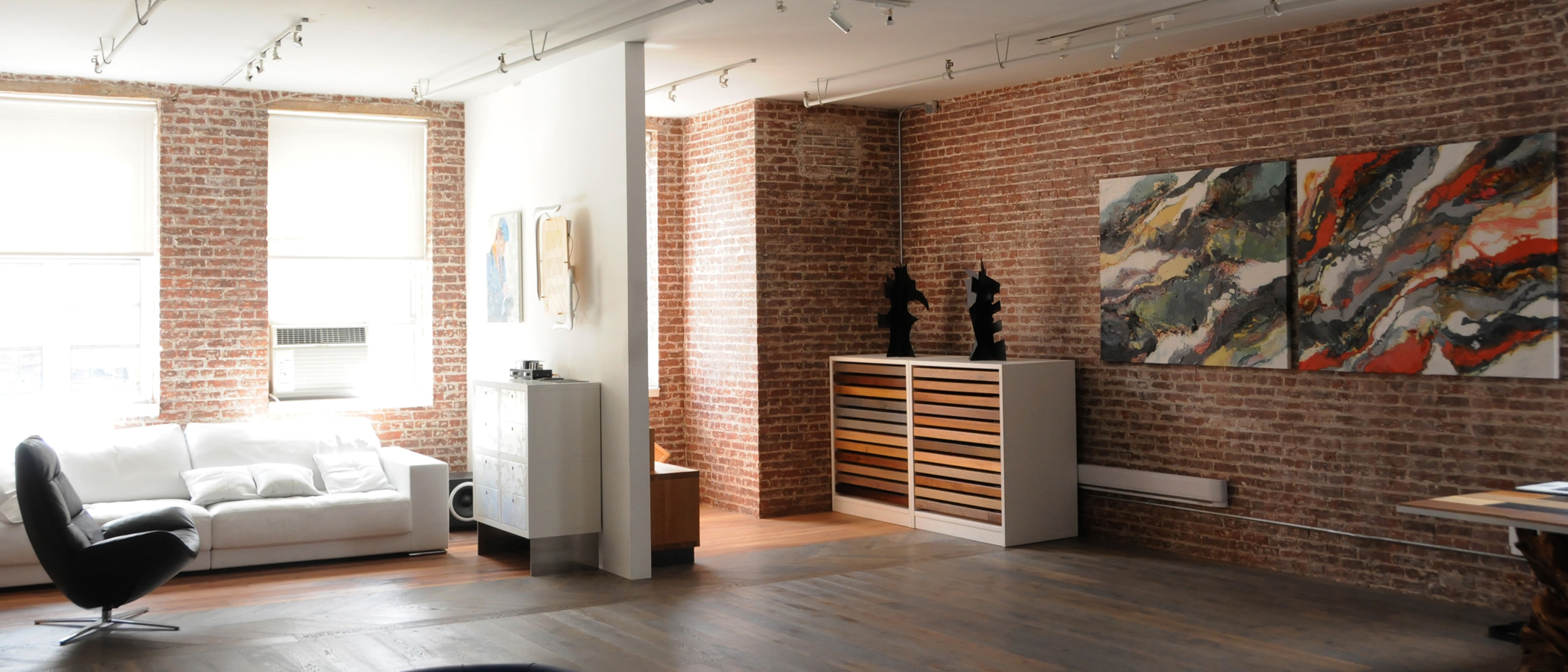 FOTO SHOWROOM 2100x900px